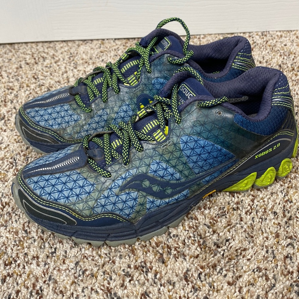 Saucony Xodus 2.0 trail running shoes, women’s size 8.5
